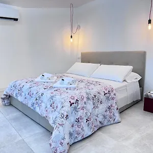 https://baia-del-murta-maria.in-sardinia.net